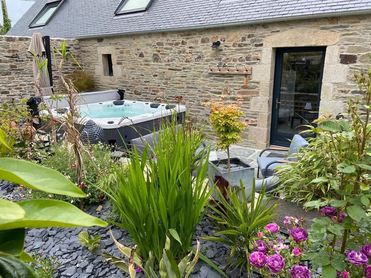 L’ARDOISIÈRE, maison d’hôtes et d’amis Locquirec Bed & Breakfast