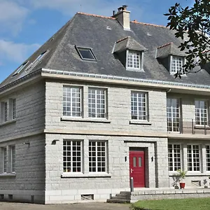  Guest house Manoir De Kerguestenen