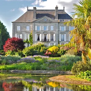 Bed & Breakfast Chateau De La Foltiere, Le Châtellier